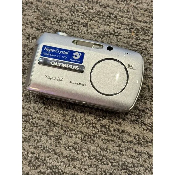 Olympus Stylus 800 8MP Digital Camera - W/Battery Tested & Working-1 GB Card